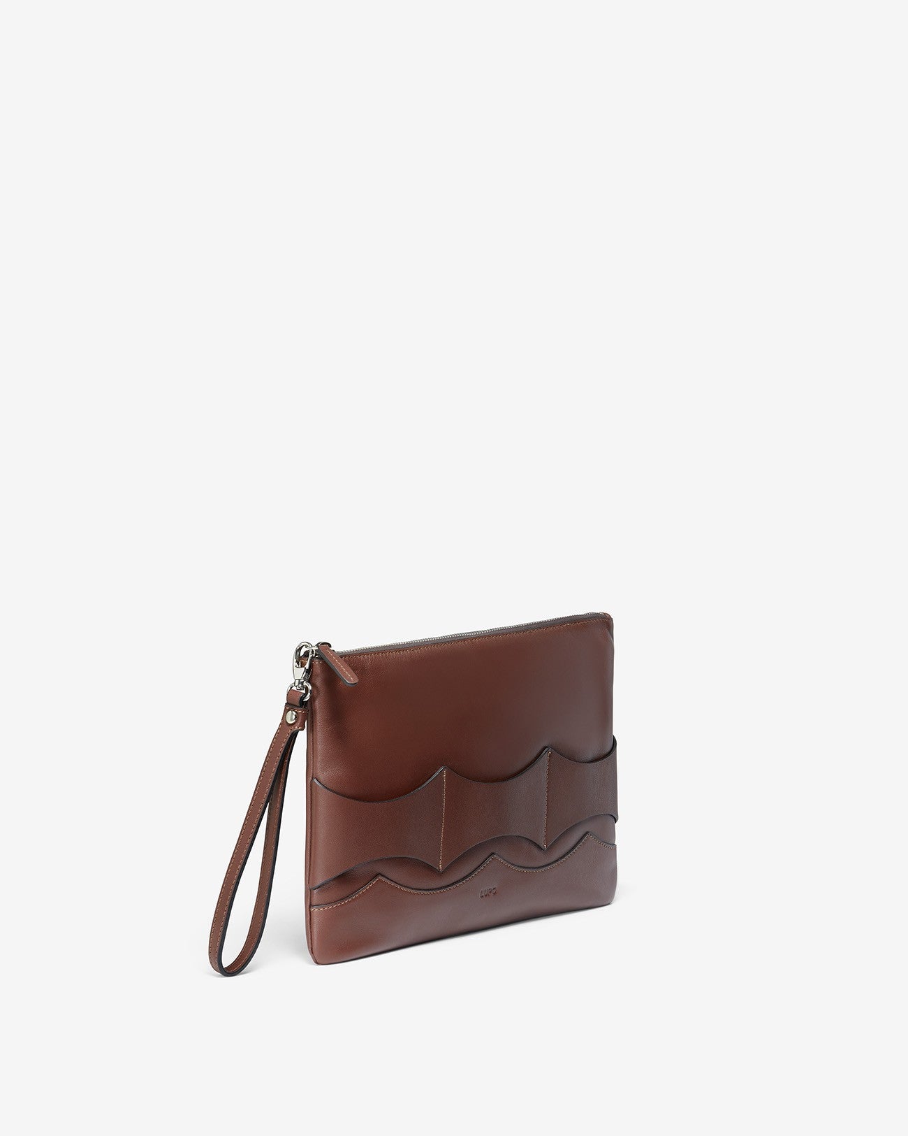 Flow Pouch Medium in calfskin