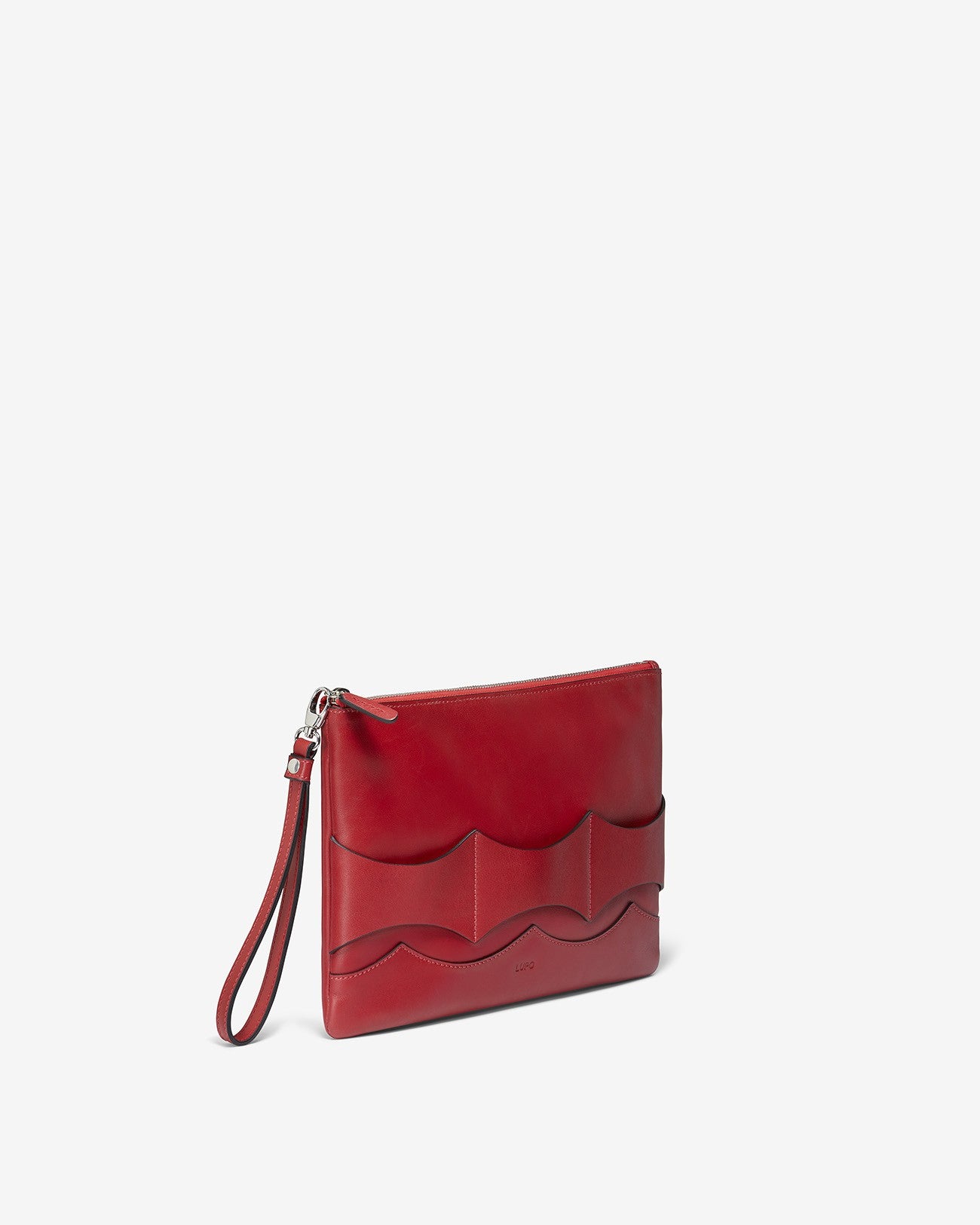 Flow Pouch Medium in calfskin