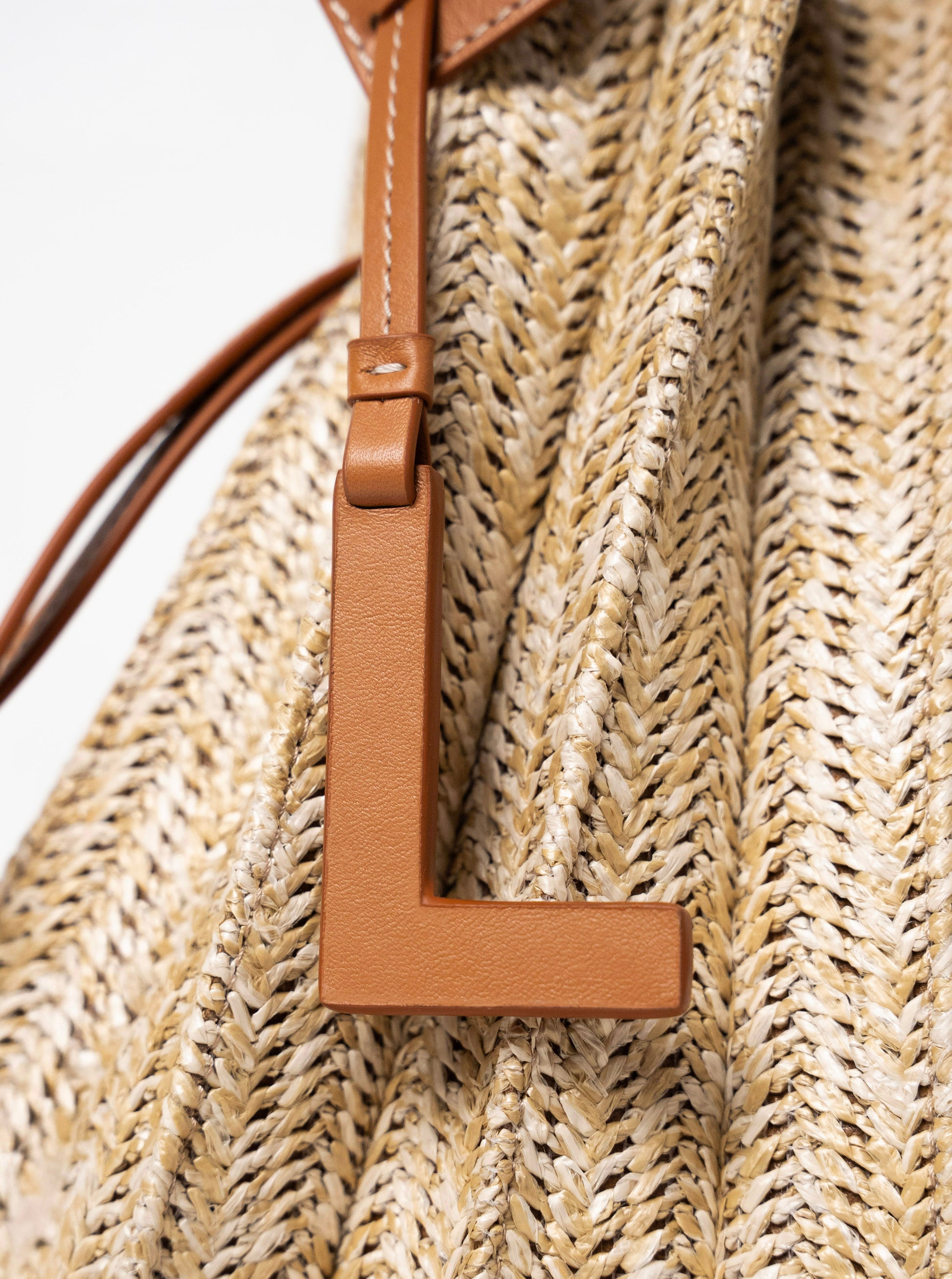 Abanico Raffia